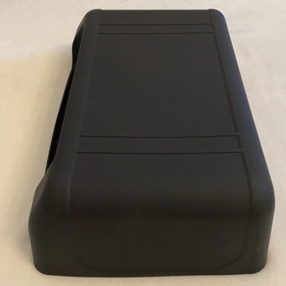 Topfit | Tesla Model Y & X Under Seater Storage Box Rubber Organizer Tray Black - Picture 12 of 16